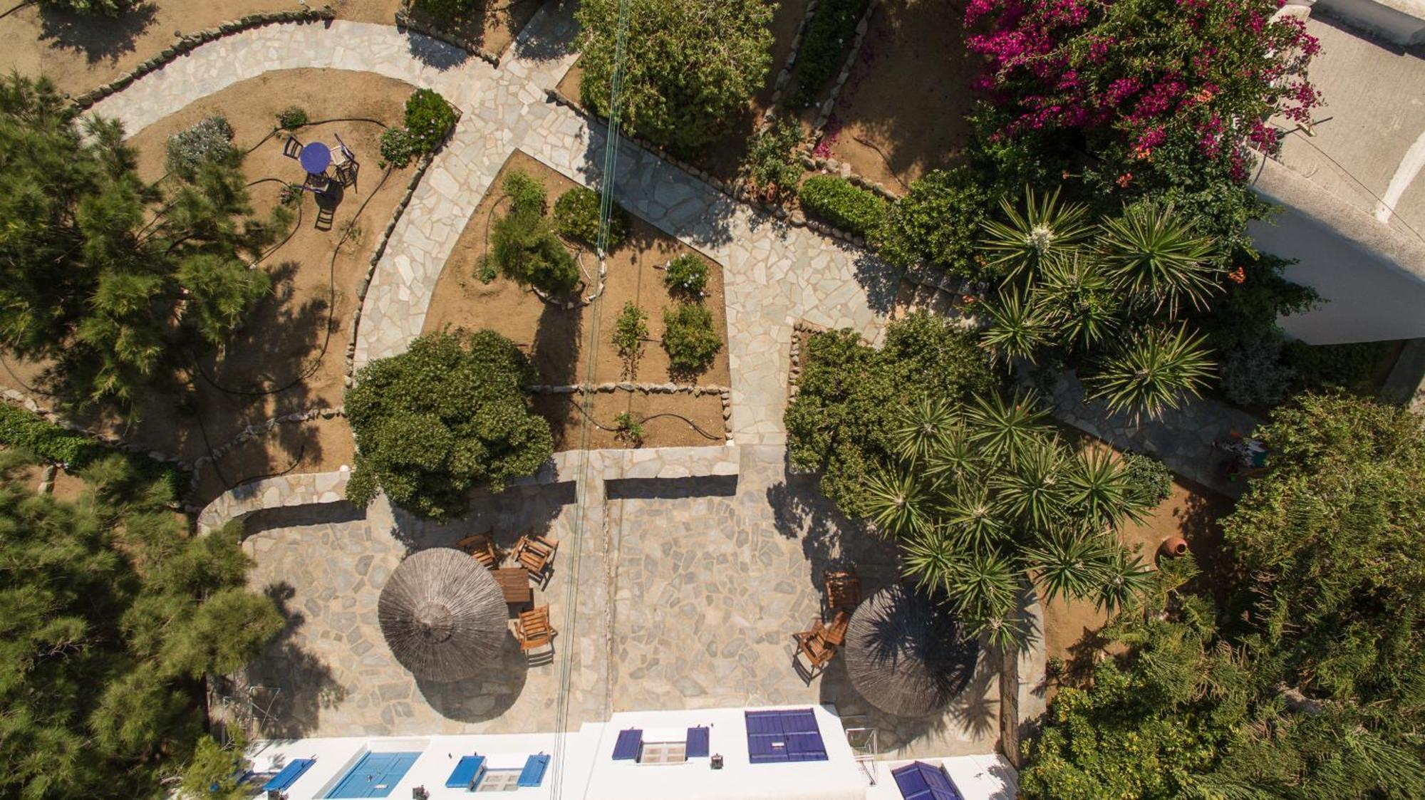 Sunrock Suites Stelida  Ngoại thất bức ảnh